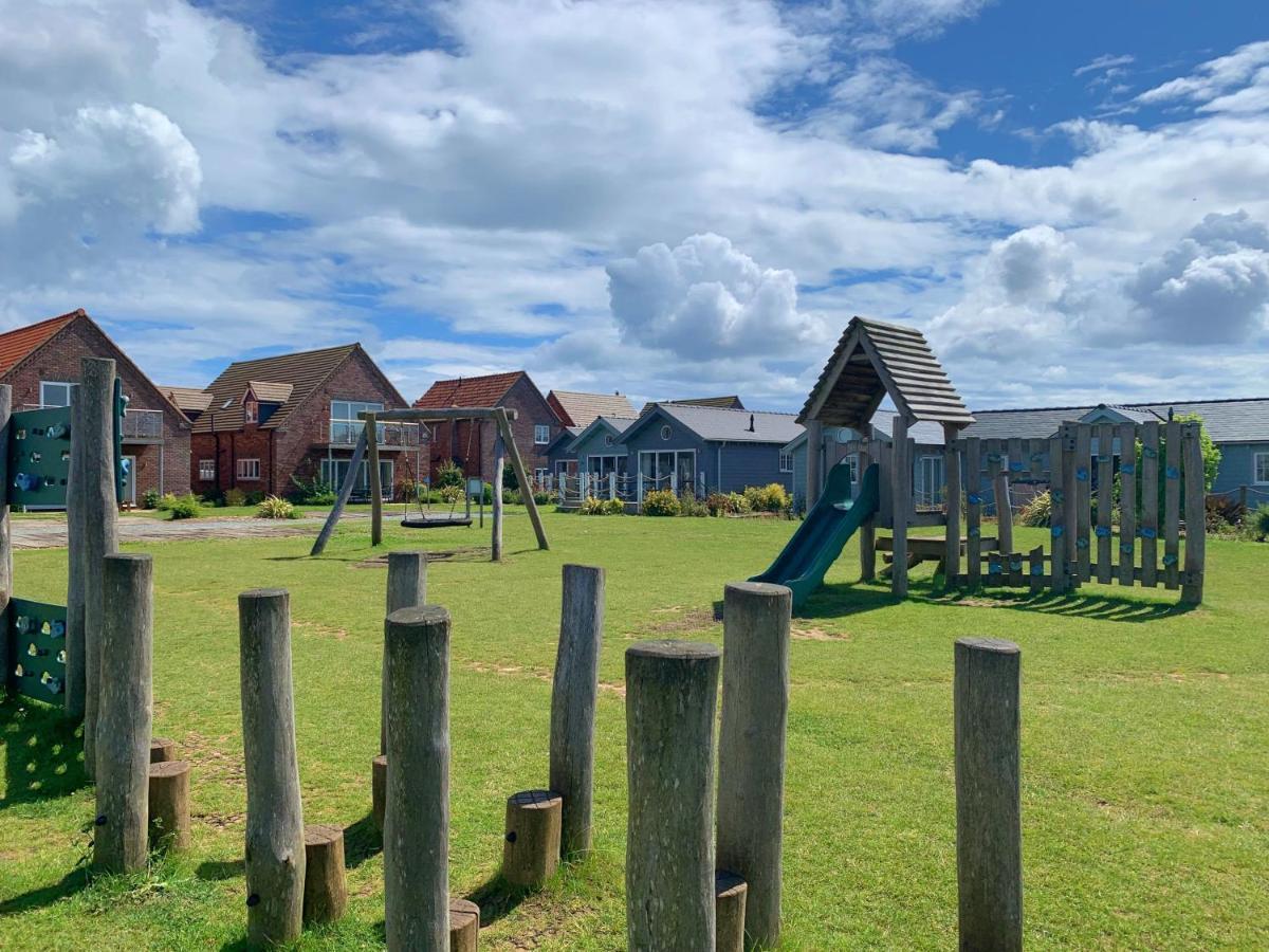 Sea Air Apartment At The Bay Filey, Sleeps 4, 2 Dogs Welcome For Free Too Zewnętrze zdjęcie